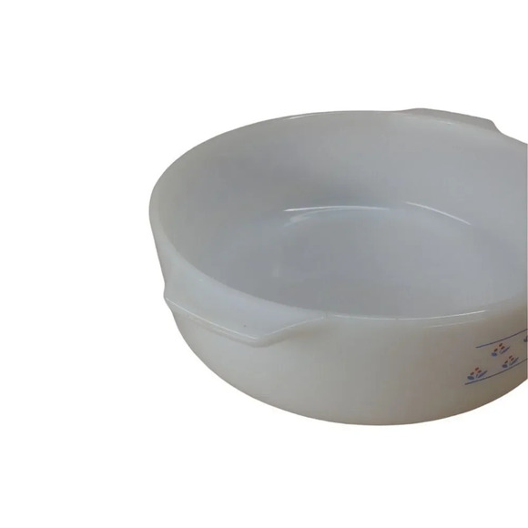 Dynaware Pry-O Rey Milk Glass  Casserole/Bowl Set of 2 - Picture 5 of 14
